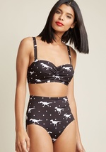 In this black swimsuit top, the sand becomes your runway, and the frothy waves your adoring audience! Side boning, optional padding, and removable straps up the comfort of this High Dive by ModCloth bikini, while its white dot-and-dinosaur print and ruche by YMS034DD