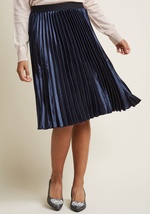 When it comes to the look of your dreams, only one fabric will do - meaning this navy blue satin skirt by UK brand Louche is an absolute must-have! Known for their playful details, Louche delivers this elasticized-waisted, accordion-pleated midi, whose cl by Kamea Satin