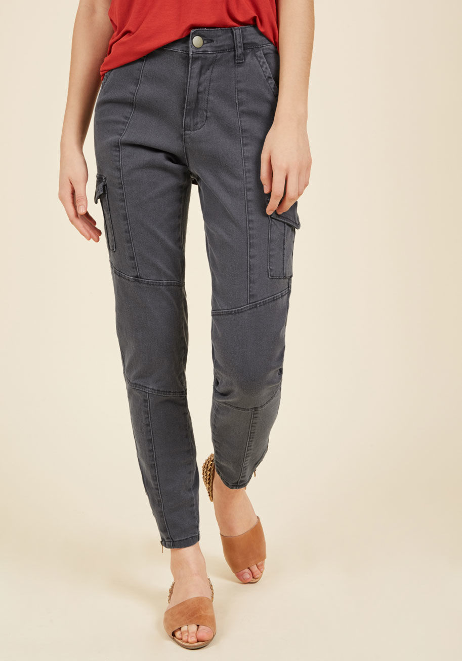  - Choose between fashion and function? Never again with these grey skinnies from our ModCloth namesake label! This pair touts pockets galore, offering storage at the sides, back, and thighs