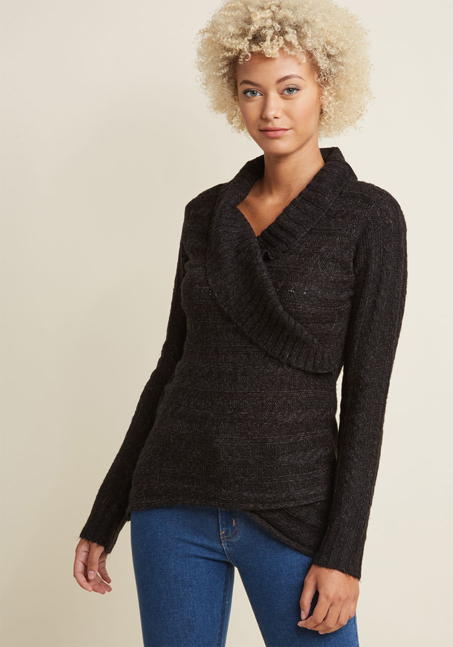 69S1623MO - Each time the seasons change, you style this knit sweater