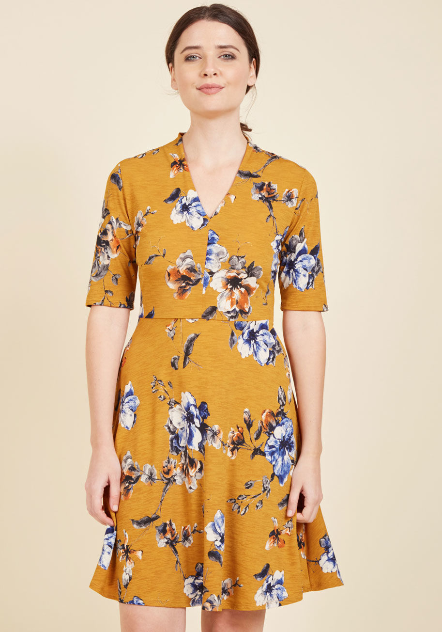 D11369B - Inspired by this mustard dress, you visit unexpected destinations