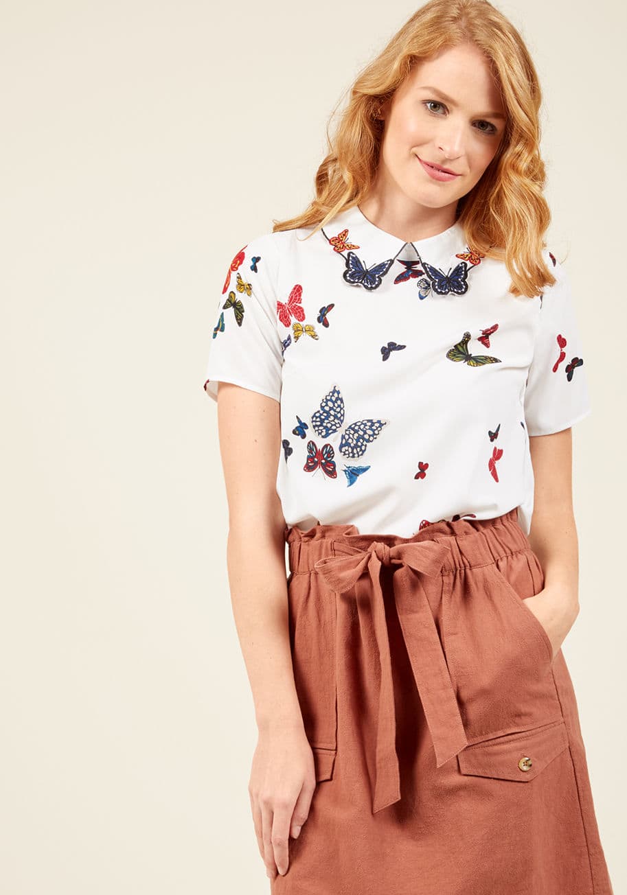 Dka0805 - You know what they say about outfit influence - it's the best compliment there is! Anytime you flaunt this white blouse - charismatically equipped with a butterfly-embroidered collar and a primary-hued print to match - you'll instantly inspire other natur