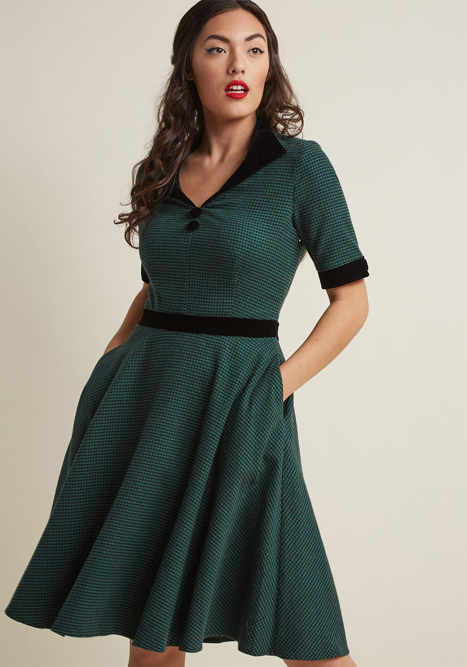 DR5142 - Let this green midi dress from Banned secure your spot as the leading lady