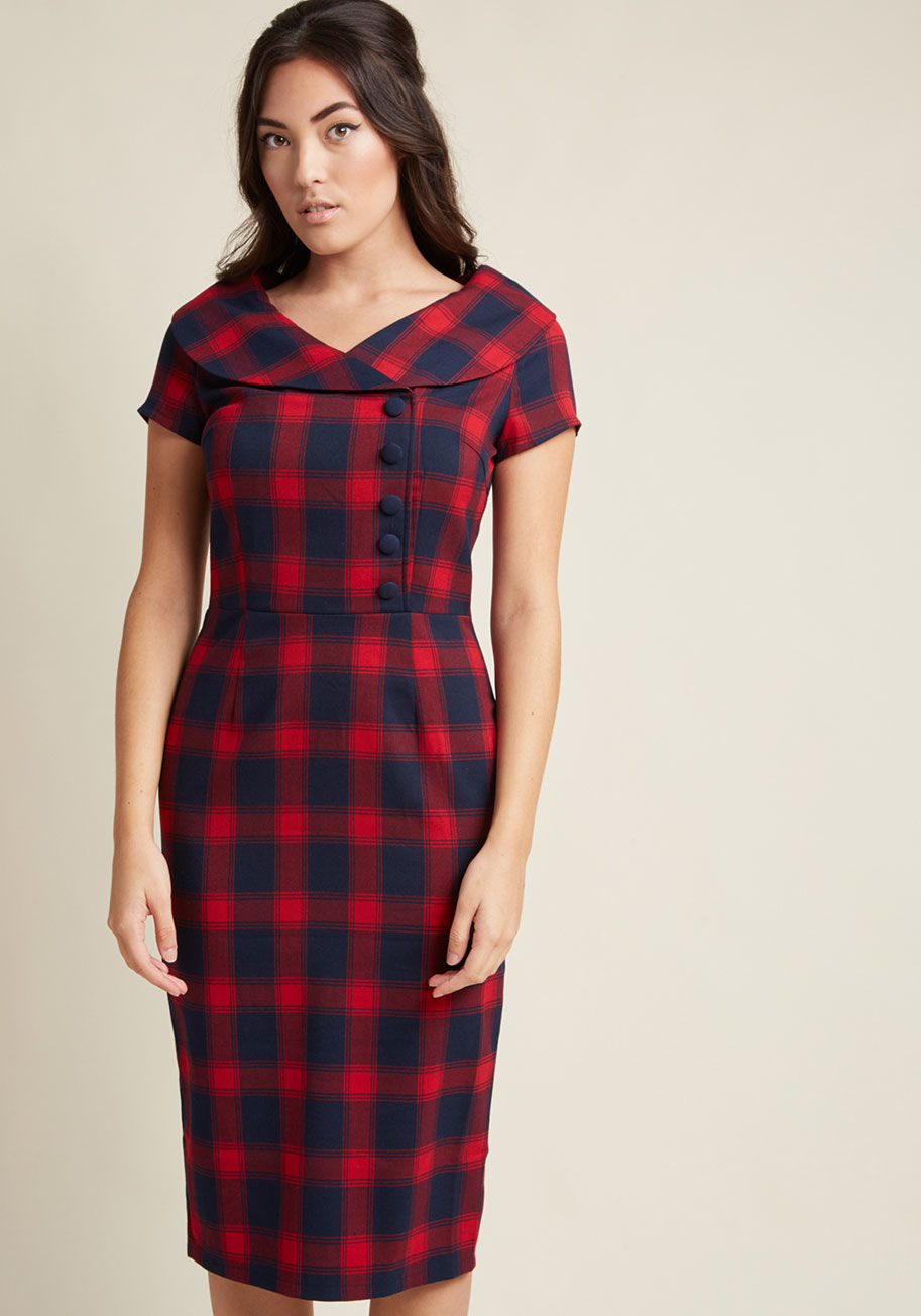 DRA8536 - This woven wiggle dress is perfectly personality-filled and such a throwback! The main event is its wide collar, but its short sleeves, navy asymmetrical buttons, red plaid pattern, and sassy silhouette are every bit as memorable and totally filled with m