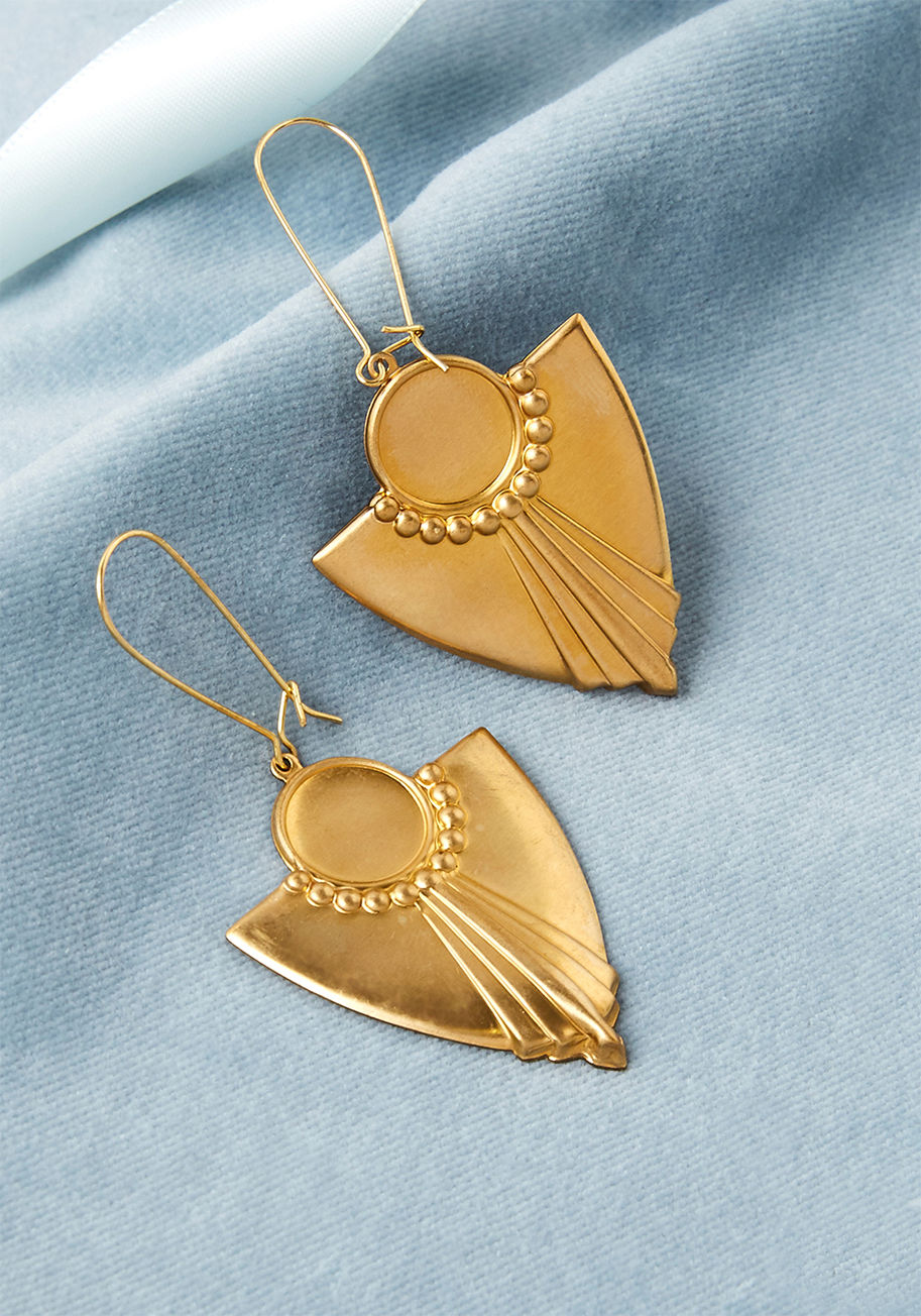 EC051 - Embody the geometric elegance of the '20s and '30s by accessorizing with these gold earrings! Vintage brass stampings contribute to the nostalgic aesthetic of this lightweight pair, while comfort exudes from their hypoallergenic, drop-shaped wires. Consid