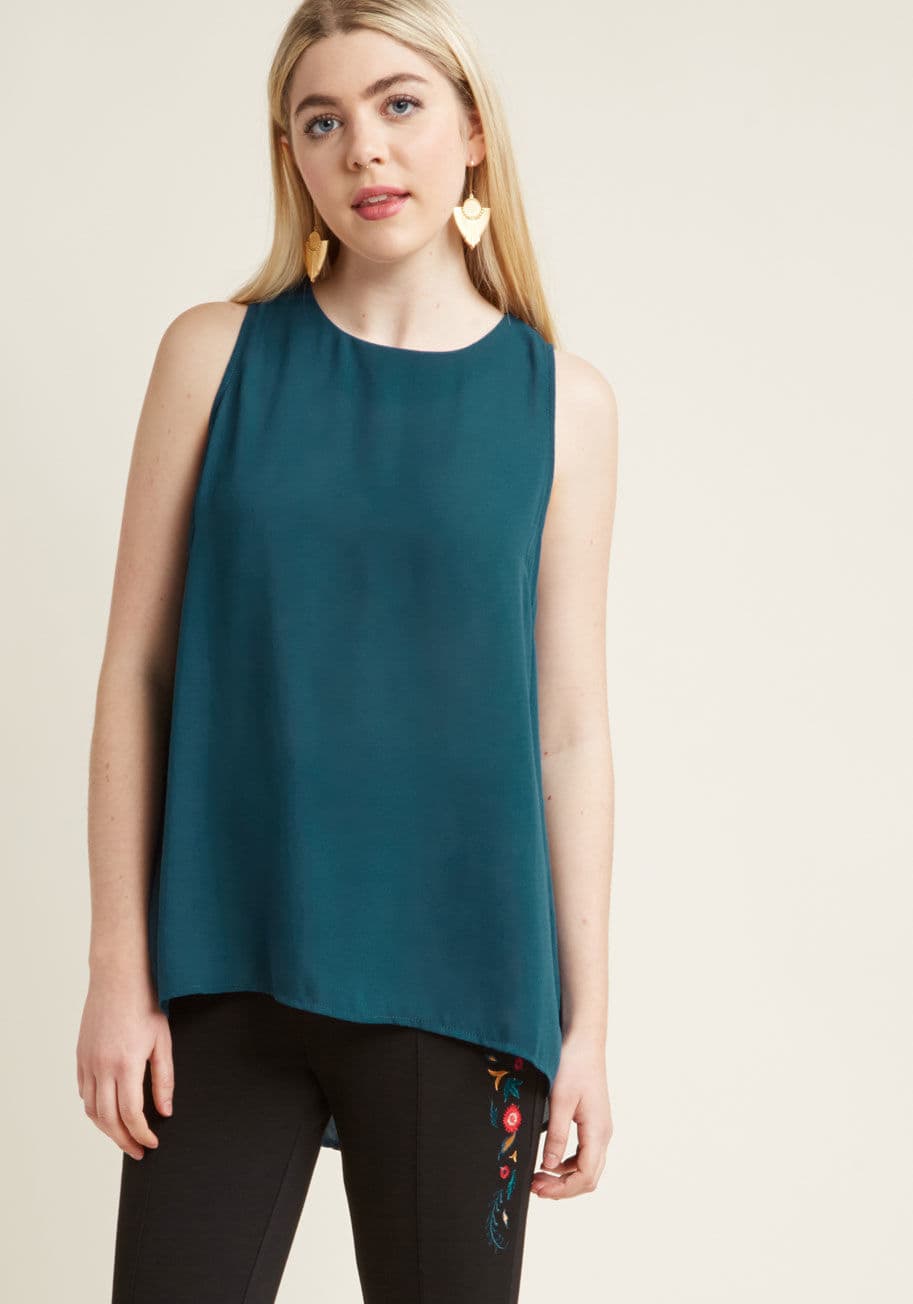 FT88462-1P - Those seeking a streamlined look that's anything but basic will go bananas over this teal tank top! Its semi-sheer chiffon fabric creates a flowing fit, featuring a buttoned back keyhole, a high-low hem, and blissful back accent pleats. Just brilliant, is