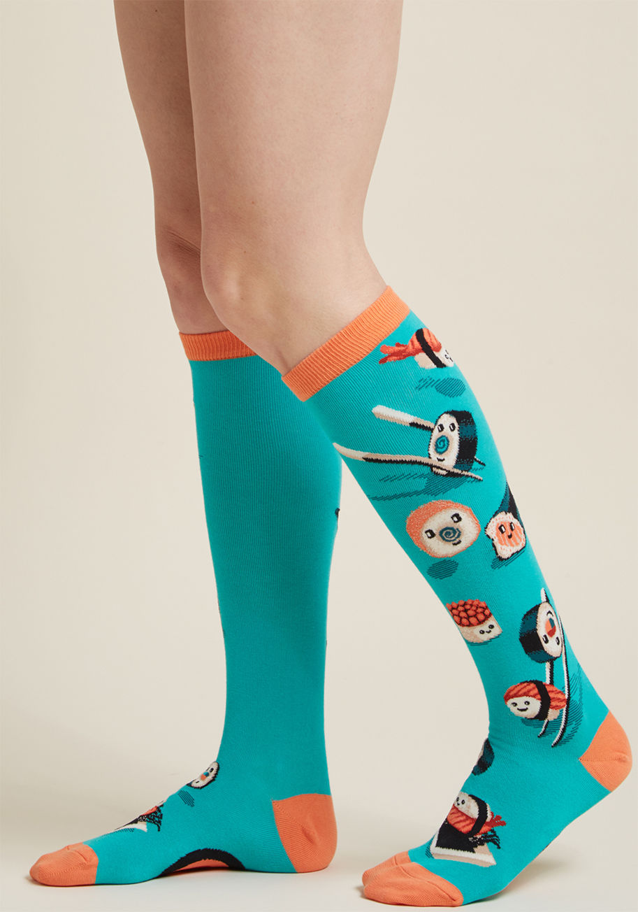 KHSUSHSRF - You'll do whatever it takes to show off these sushi knee socks! A robin's egg blue hue lets the peachy caps and adorable rolls of this quirky pair really pop, creating a look that satiates your appetite for unexpected accents.