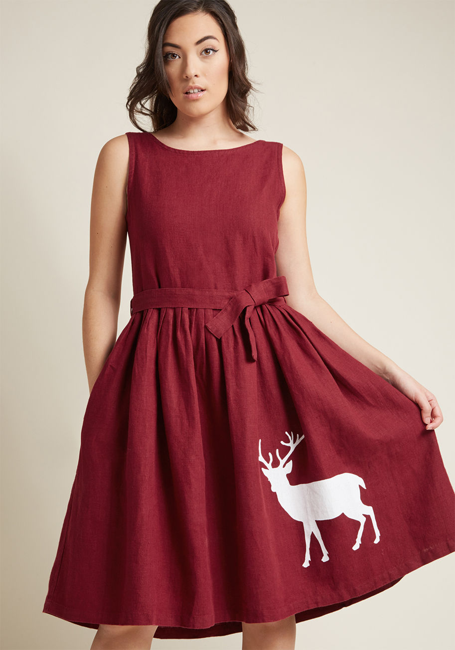 Mabel Reindeer - From its lovely linen fabric down to its hidden pockets and waistline pleats, this fit and flare dress from Palava is one unforgettable treat! But, this style delight's don't end there. This enchantment continues with a button-up back to match its white r