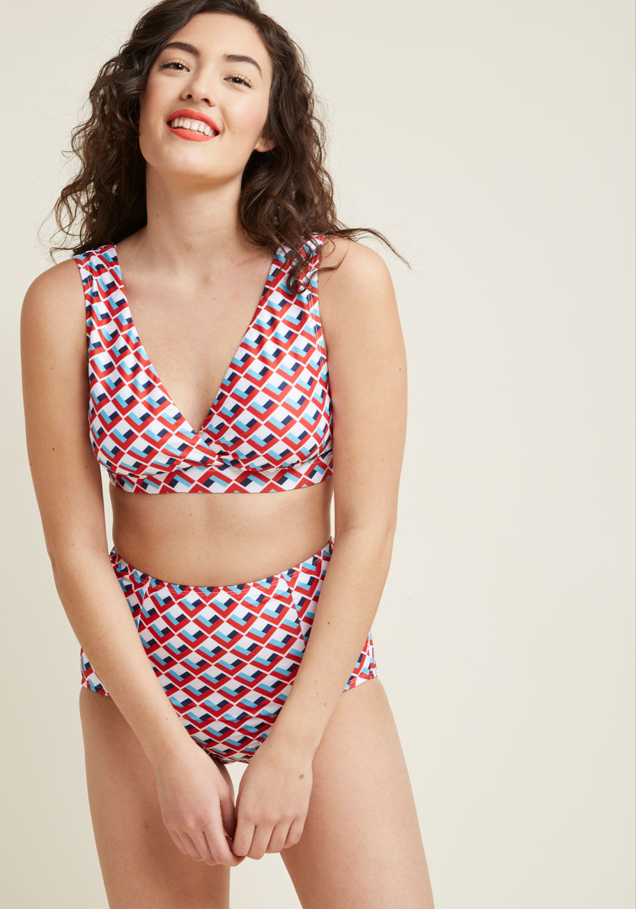 MC0485X-5159 - Are you ready for the influx of beauty you're about to embody? This patterned bikini top's surplice neckline and striking V-back are designed to offer unsurpassable artistry and ardor. A High Dive by ModCloth style fixed up with soft cups and a red, white