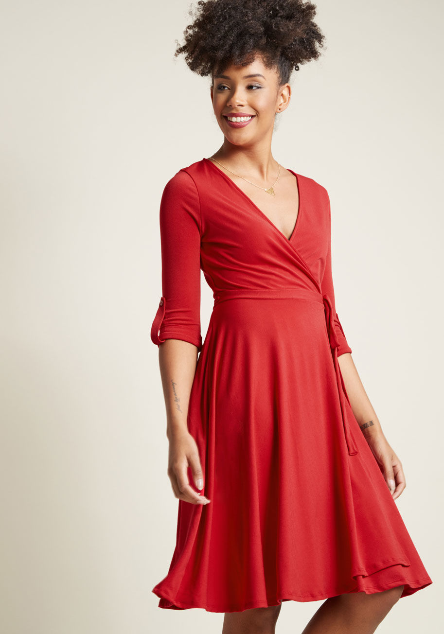 MDD1081 - There's a reason the wrap dress has spanned the ages - its design is one of the most flattering around! This ModCloth namesake label take on the classic frock incorporates tabbed 3/4-length sleeves and substantial knit fabric with subtle texture and a bol