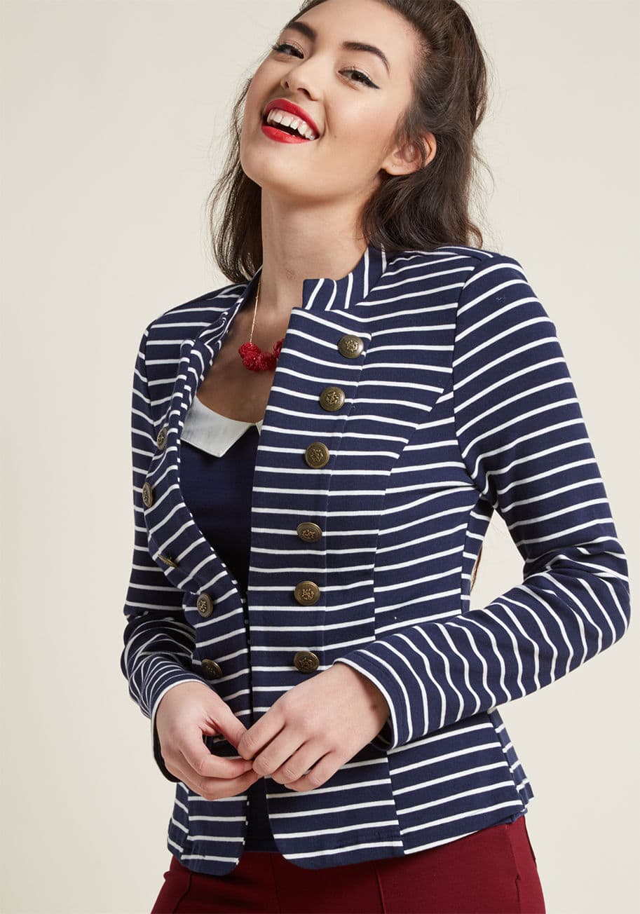 MDO1024 - Every time you flaunt this knit blazer, brace yourself for tides of compliments