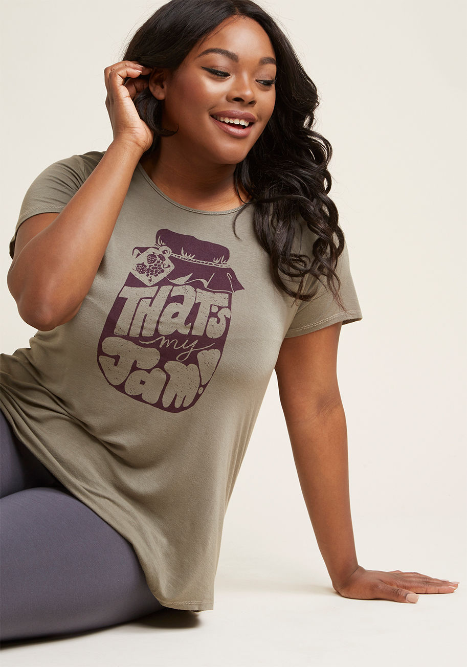 MDT1045AA - Attention enthusiasts and foodie fanatics - this olive green graphic tee goes out to you both! This ModCloth exclusive top is designed to spread joy to the wearer with its comfortable knit fabric and swingy cut, and to its admirers with a smile-inspiring,