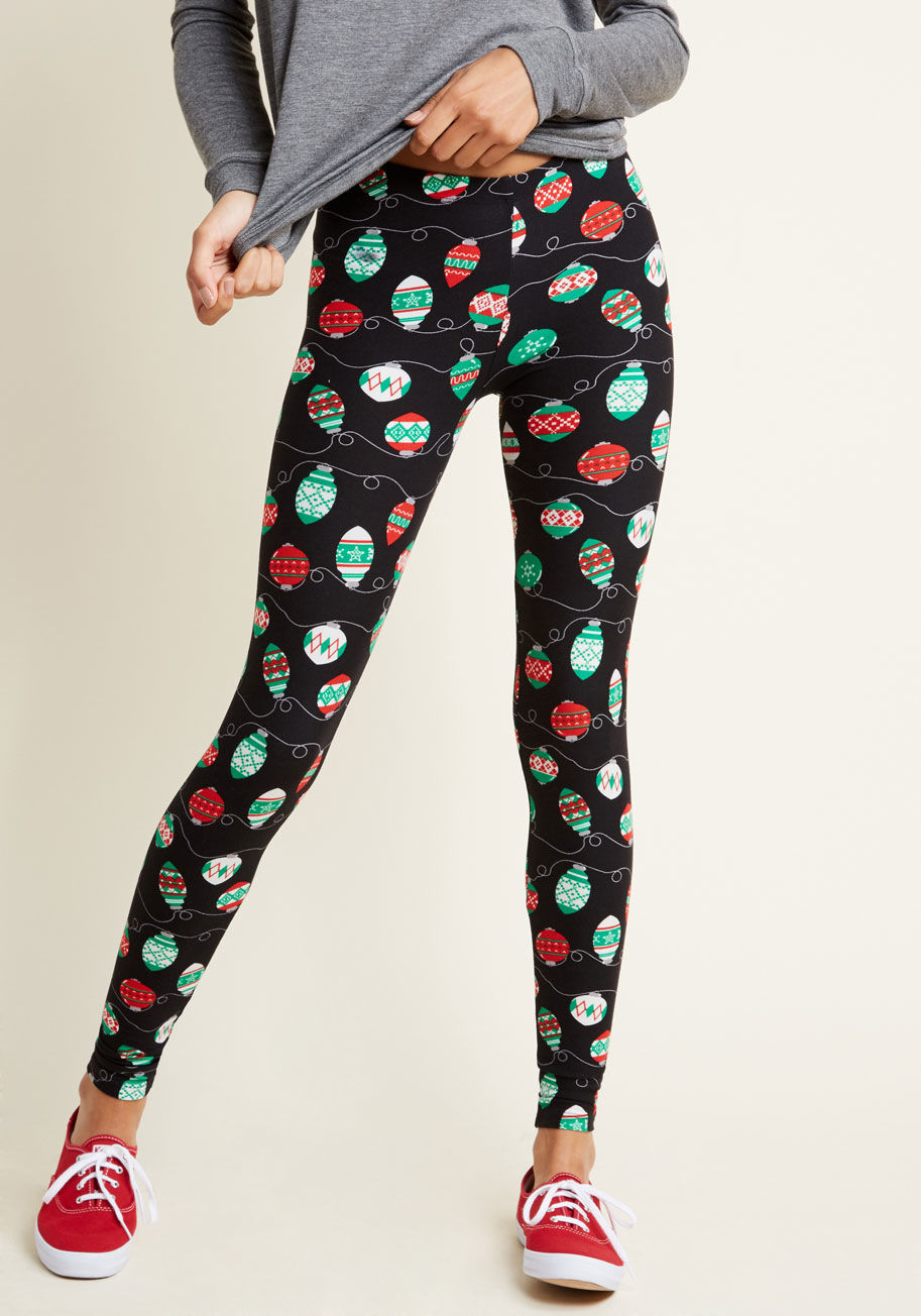 ModCloth - Committed Caroler Printed Leggings