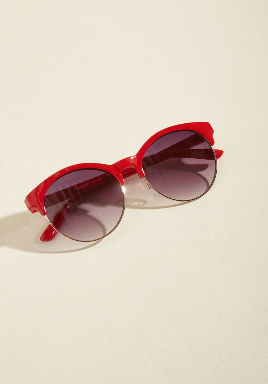 ModCloth - Master of Sun Sunglasses