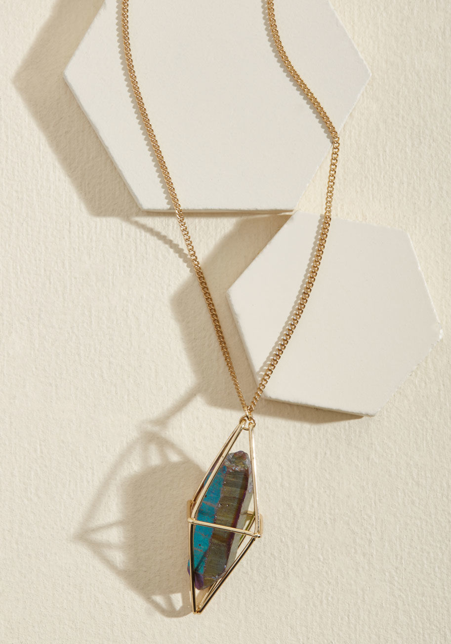 MTM04-1010XX - A gal like you deserves to glow, and this boho necklace will introduce a new brilliance into your being! Hanging from an adjustable gold cable chain, this wire cage pendant contains an iridescent faux stone, making for a ModCloth-exclusive accessory that 