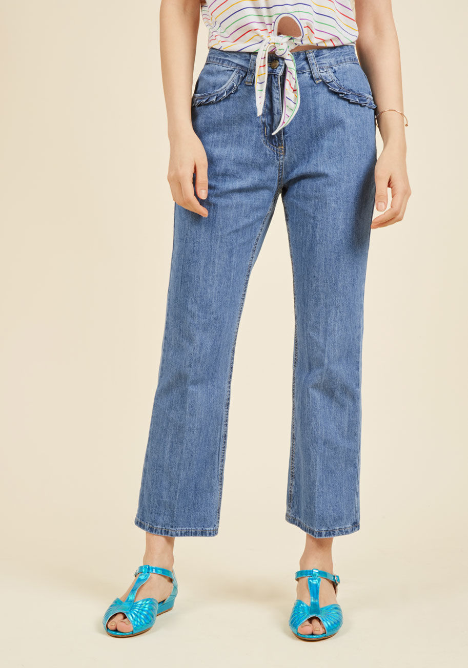 San Diego - Should you need solid evidence to justify your adoration for all things ruffled, these straight-let jeans by Paul & Joe Sister are more than happy to help. Feminine pleating outlines the pockets of these cropped, up-and-coming classics, which will surely 