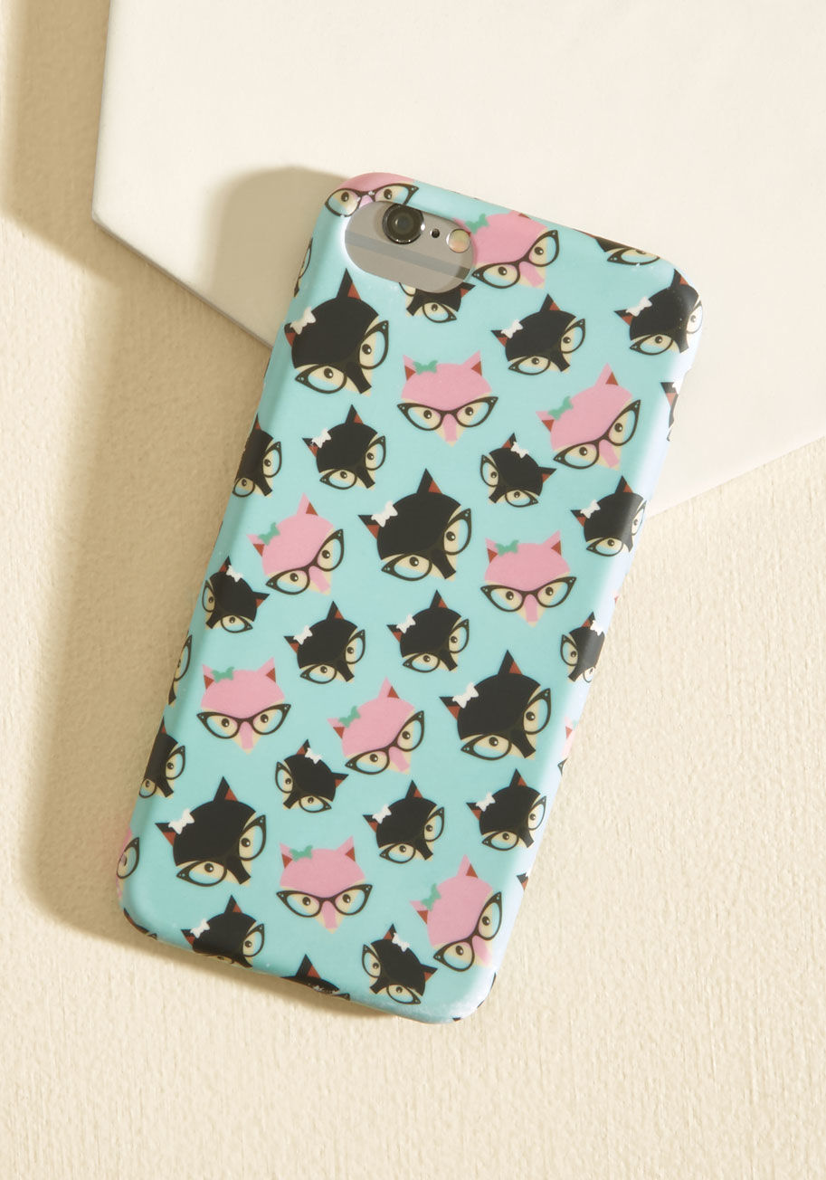 SM-84606 - At last you see the light - you can have both form and function by employing this sweet teal smartphone case! Offering a flexible fit to cover your iPhone 7, this protective piece showcases a bespectacled skulk of black-and-pink vixens, making you ultra-e