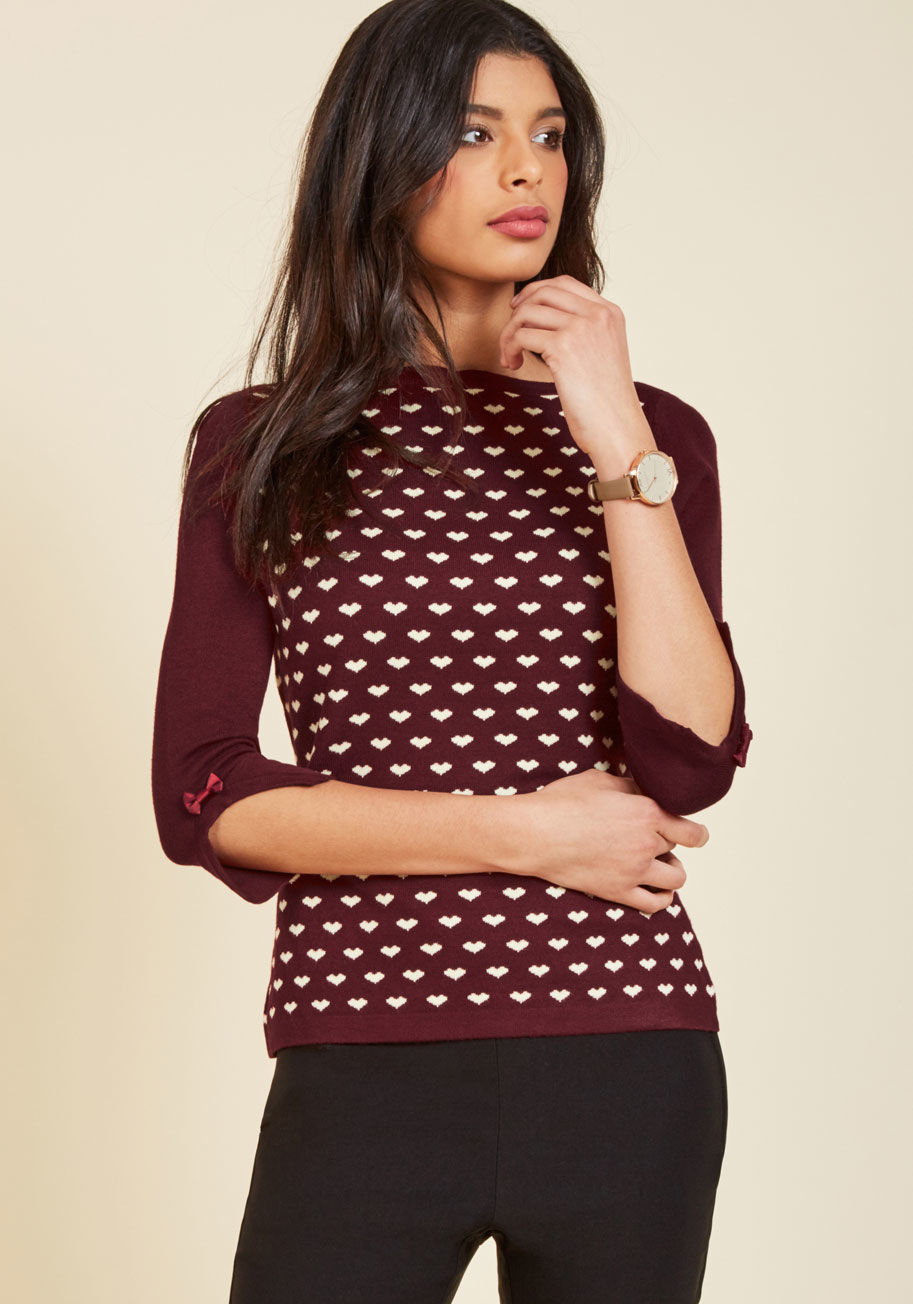 Tp1132 - Living the local lifestyle of romance, great eats, and effortless sophistication is simple with this burgundy sweater