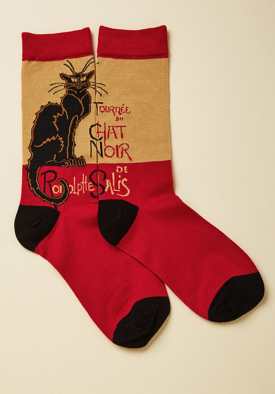 WBN829-RYL - Celebrate your love of all things adorably artistic with these red socks! Patterned with the iconic Parisian cabaret poster, this pair is as cool as they come.