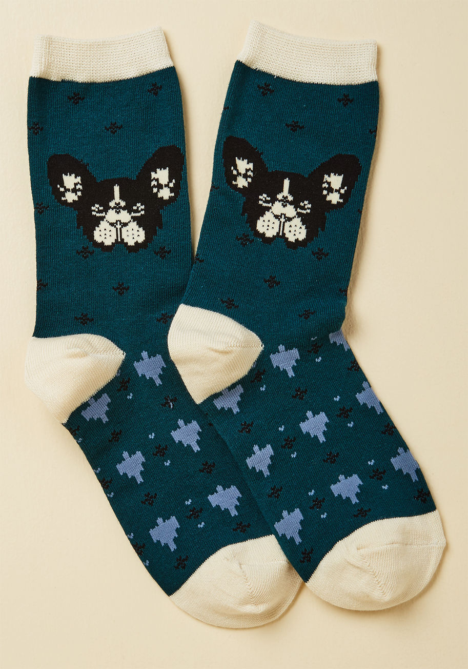 WL5004C - Sit, stay, roll over - we'd do just about anything to flaunt these teal socks every single day! Black Frenchie faces team up with a geometric pattern and ivory cuffs, heels, and toe caps, creating the ultimate pair for dog-loving darlings like us - and yo