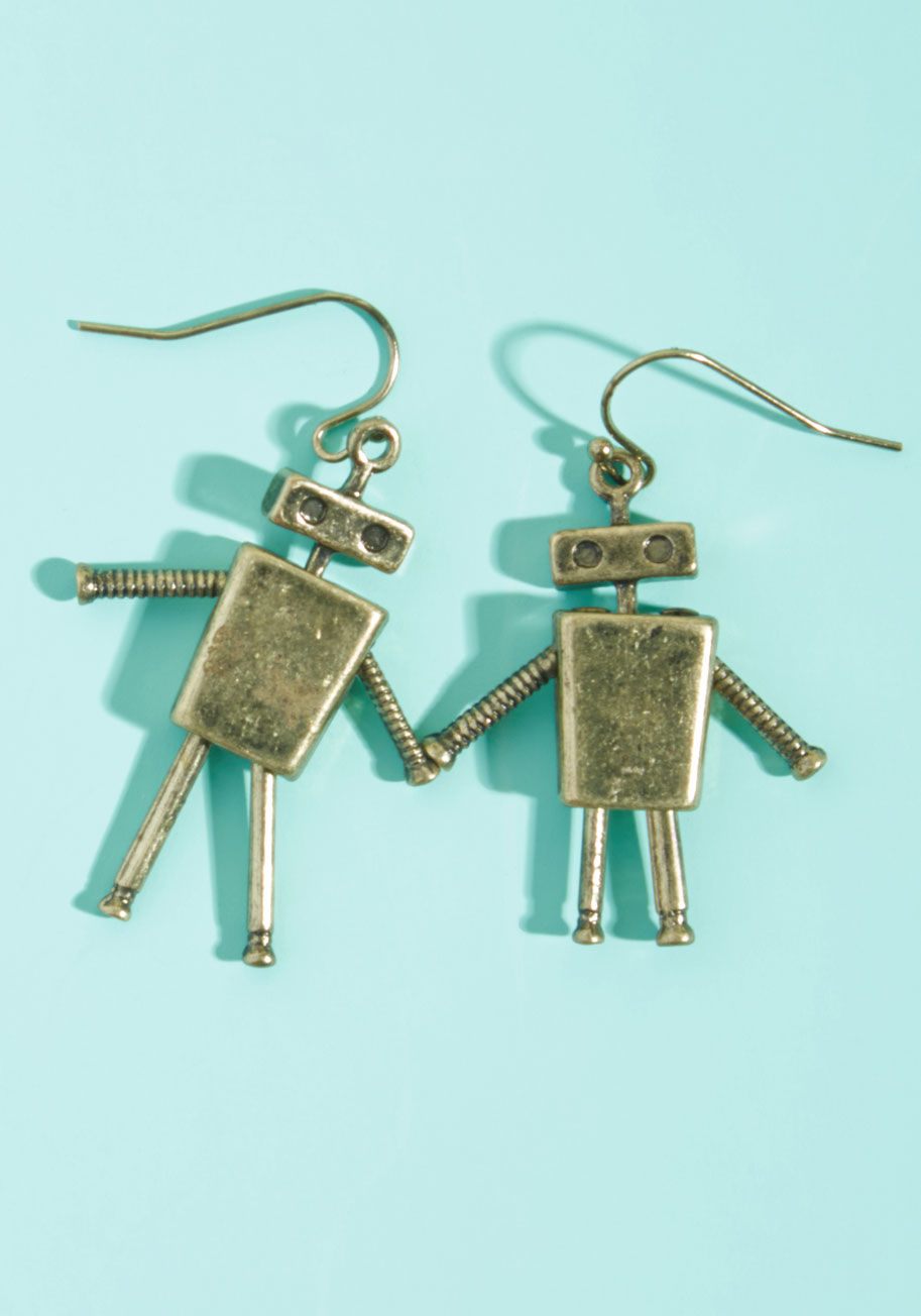 ZAME1419BGD - Get carried away dreaming of all the outfits that&rsquo;ll look complete with these antiqued gold earrings topping &lsquo;em off! The friendly robot pendants hanging from this pair star movable arms and legs, putting a quirky spin on your fun style.