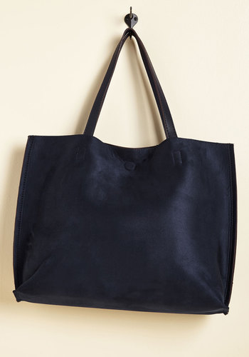 Triple 7 - Get the Cargo-Ahead Bag in Navy